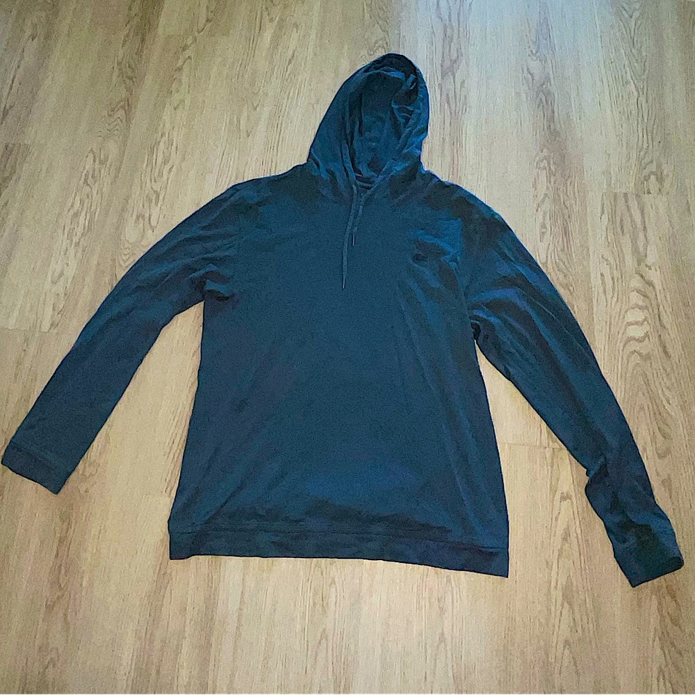 LACOSTE Longsleeve Hoodie (Medium)